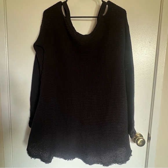 NWOT Free People Cold Shoulder Sweater Size Small - Picture 3 of 9